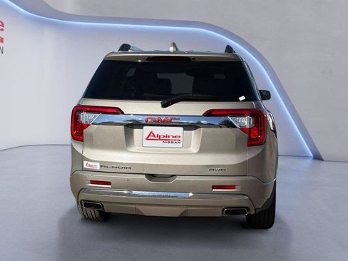 Used 2022 GMC Acadia Denali w/ Denali Technology Package AWD/4WD image 4