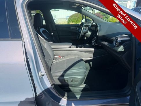 Used 2024 Chevrolet Blazer EV LT AWD/4WD image 46