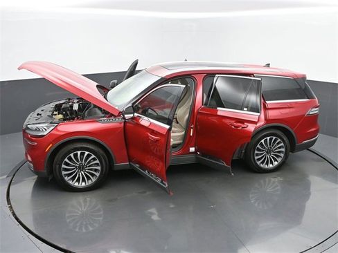 Used 2021 Lincoln Aviator Reserve w/ Equipment Group 201A image 65