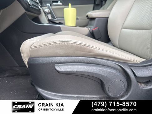 Used 2020 Kia Sportage S image 14