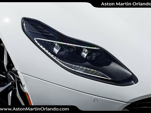 Used 2019 Aston Martin DB11 Volante image 16