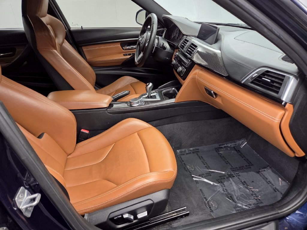 Used 2017 BMW M3 RWD image 15