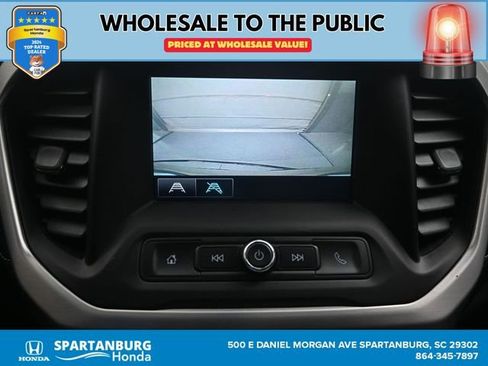 Used 2017 GMC Acadia SLE image 16