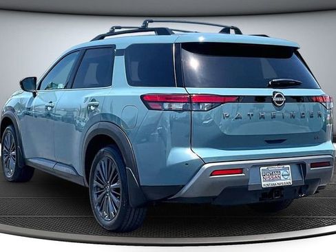 New 2026 Nissan Pathfinder SL FWD image 3