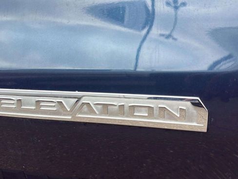 Used 2021 GMC Sierra 1500 Elevation w/ Preferred Package image 17