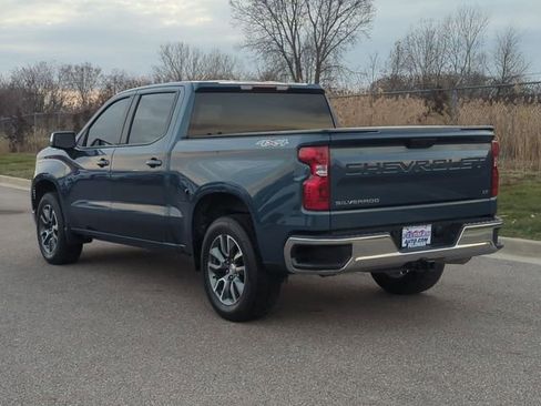 Used 2024 Chevrolet Silverado 1500 LT AWD/4WD image 5