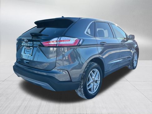 Used 2024 Ford Edge SEL image 5