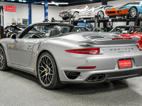 Used 2016 Porsche 911 Turbo S image 6