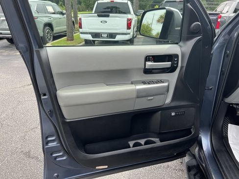 Used 2019 Toyota Sequoia Limited AWD/4WD image 14