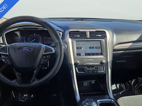 Used 2020 Ford Fusion SE FWD image 9