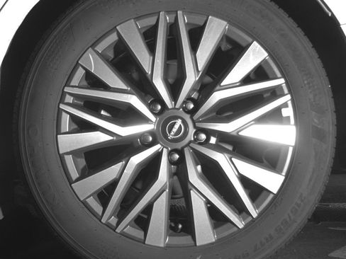 Used 2025 Nissan Altima 2.5 SV image 14