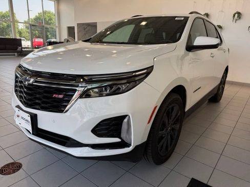Used 2022 Chevrolet Equinox RS w/ RS Leather Package AWD/4WD image 35
