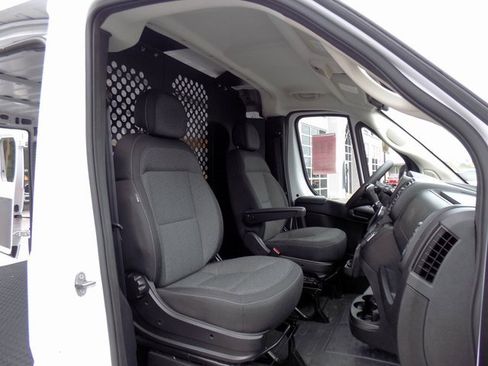 Used 2023 RAM ProMaster 2500 image 23