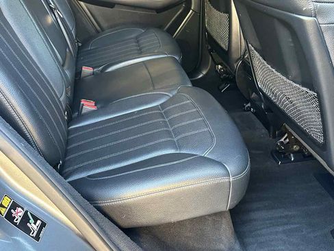 Used 2018 Mercedes-Benz GLE 350 w/ Premium 1 Package image 15