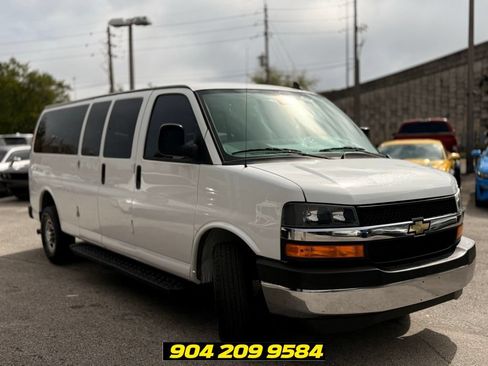 Used 2019 Chevrolet Express 3500 LT w/ LT Preferred Equipment Group RWD image 8