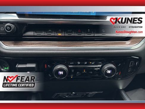 Used 2022 Chevrolet Silverado 1500 RST image 19