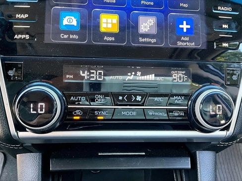 Used 2018 Subaru Outback 2.5i Limited AWD/4WD image 25