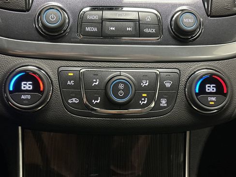 Used 2019 Chevrolet Impala LT w/ LT Leather Package FWD image 38