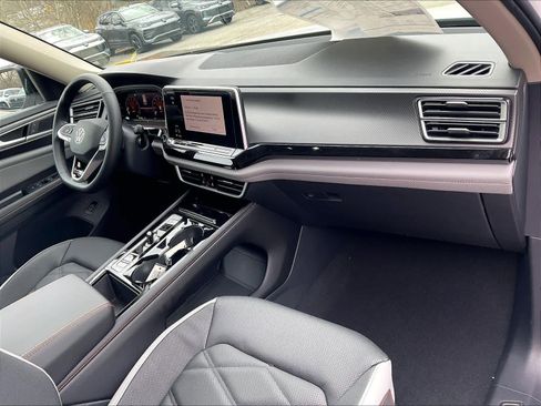 New 2026 Volkswagen Atlas SEL Premium R-Line AWD/4WD image 10