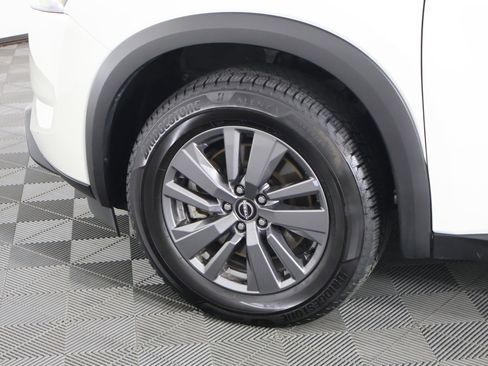 Used 2025 Nissan Pathfinder SV image 55