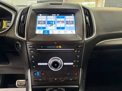 Used 2019 Ford Edge ST w/ Equipment Group 401A AWD/4WD image 18