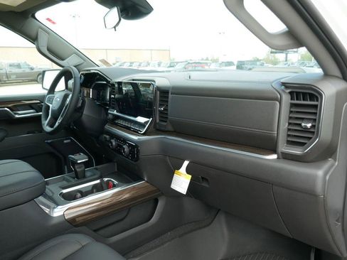 New 2026 Chevrolet Silverado 1500 LT Trail Boss w/ LT Trail Boss Premium Package AWD/4WD image 11