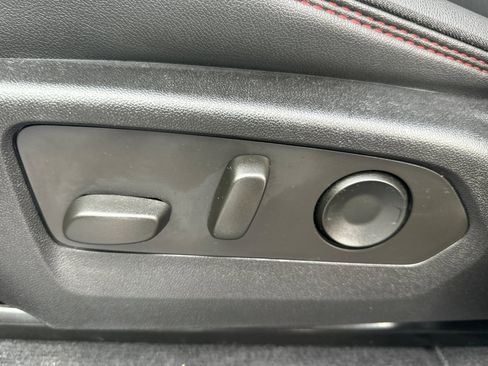 Used 2023 GMC Canyon AT4X w/ Edition 1 image 13