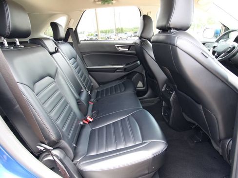 Used 2024 Ford Edge SEL AWD/4WD image 9