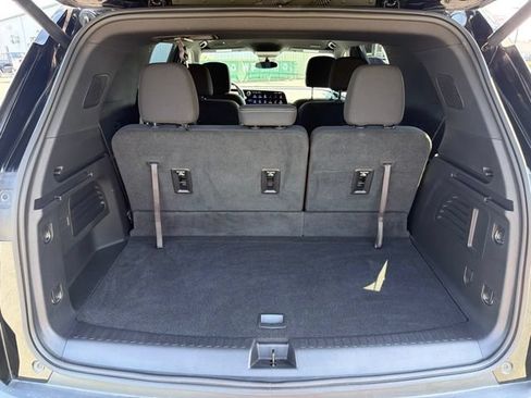 Used 2026 Chevrolet Traverse LT FWD image 18
