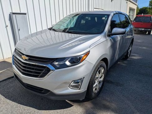 Used 2020 Chevrolet Equinox LT FWD image 4