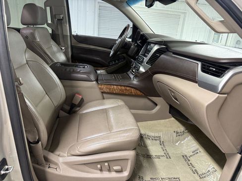 Used 2015 Chevrolet Suburban LTZ AWD/4WD image 39
