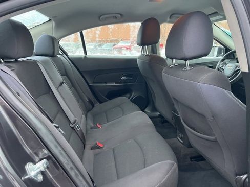 Used 2016 Chevrolet Cruze LT image 13