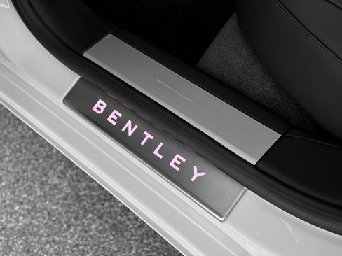 New 2026 Bentley Flying Spur Plug-In Hybrid image 23