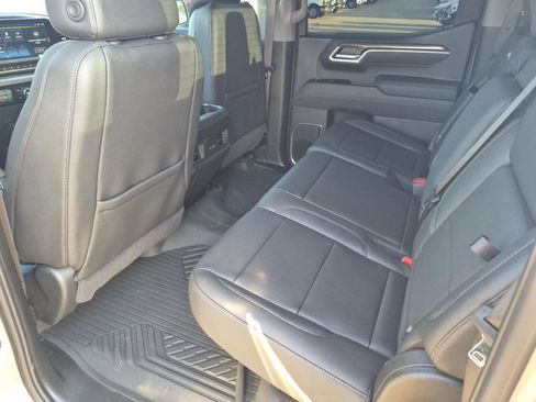 Certified 2026 Chevrolet Silverado 1500 RST AWD/4WD image 16