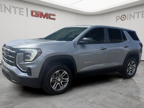 Used 2025 GMC Terrain Elevation AWD/4WD image 3