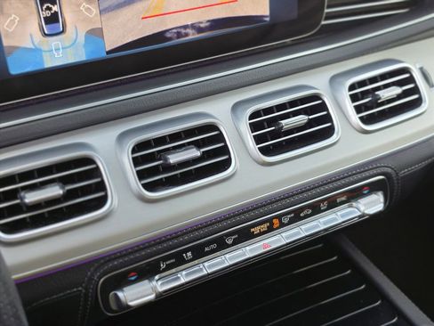 Used 2025 Mercedes-Benz GLE 53 AMG 4MATIC image 22