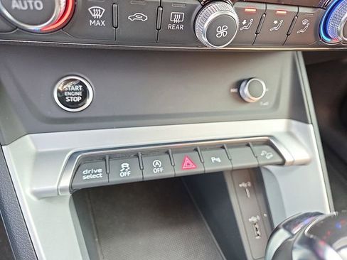 Used 2021 Audi Q3 2.0T Premium w/ Convenience Package image 24