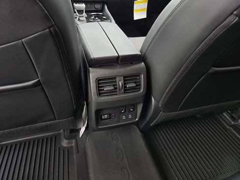 New 2026 Nissan Rogue Platinum w/ Platinum Premium Package AWD/4WD image 15