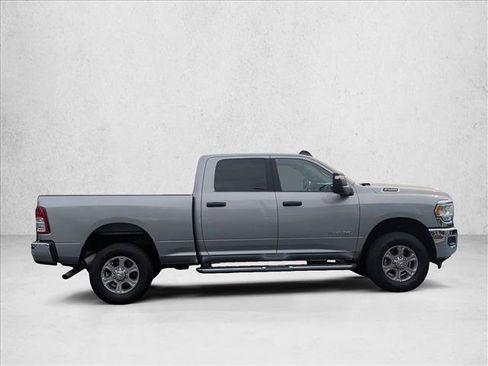 Used 2024 RAM 2500 Big Horn AWD/4WD image 4