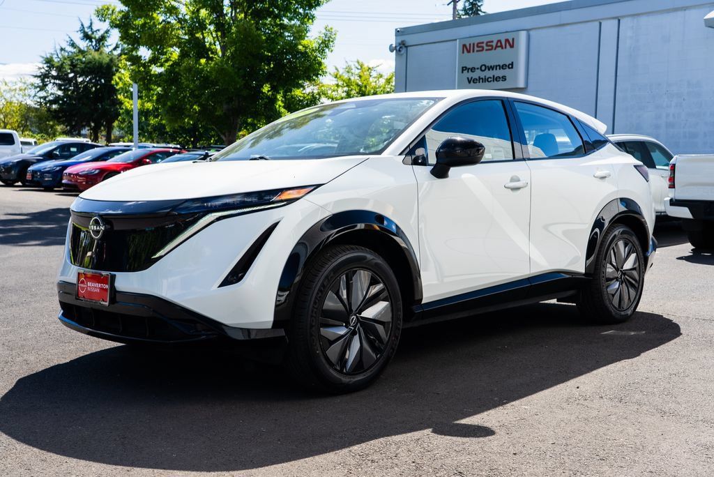 Used 2024 Nissan Ariya AWD image 3