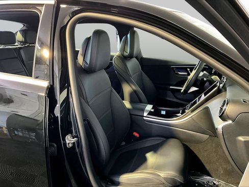 Certified 2026 Mercedes-Benz C 300 4MATIC Sedan image 8