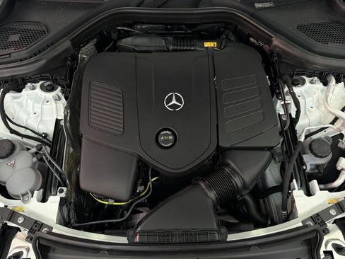 New 2026 Mercedes-Benz GLC 300 image 32