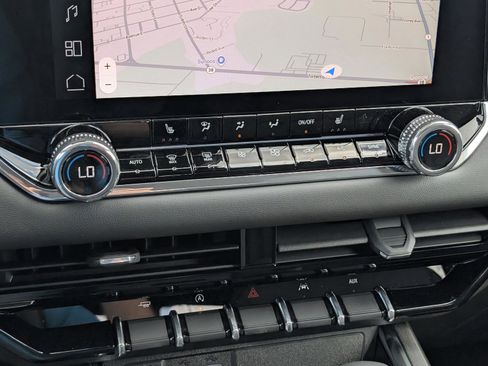 New 2026 GMC Canyon Elevation w/ Convenience Package image 27