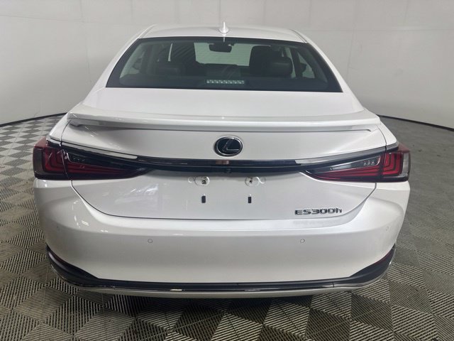 Used 2023 Lexus ES 300h Ultra Luxury FWD image 8