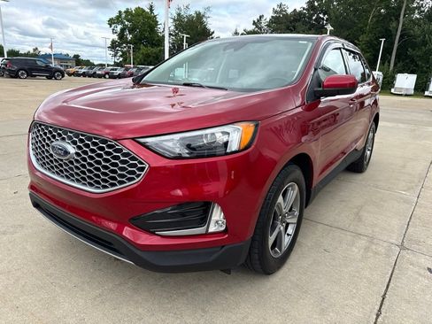 Used 2024 Ford Edge SEL w/ Convenience Package AWD/4WD image 2