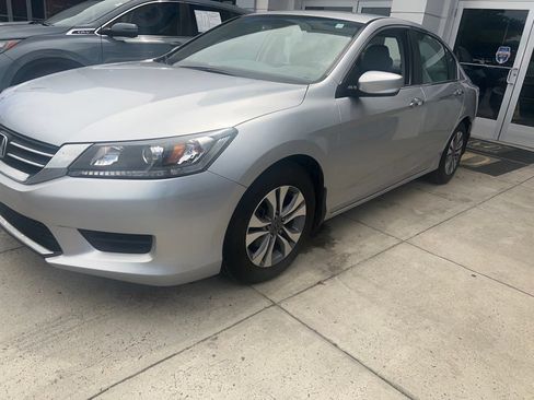 Used 2014 Honda Accord LX image 1