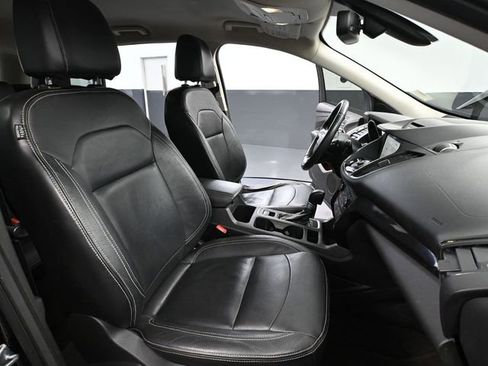 Used 2017 Ford Escape Titanium AWD/4WD image 43