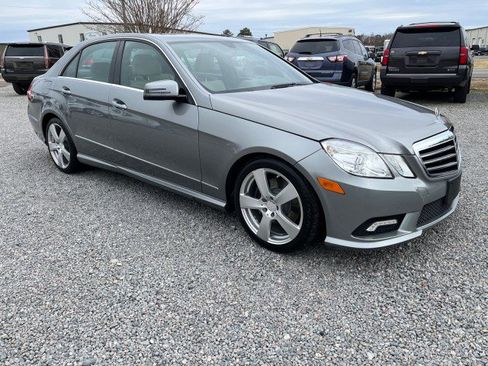 Used 2011 Mercedes-Benz E 350 Sedan image 4