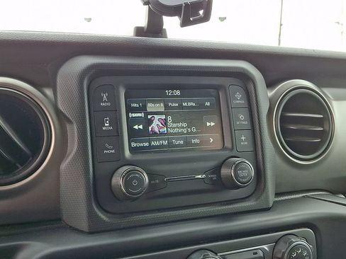 Used 2019 Jeep Wrangler Unlimited Sport AWD/4WD image 17