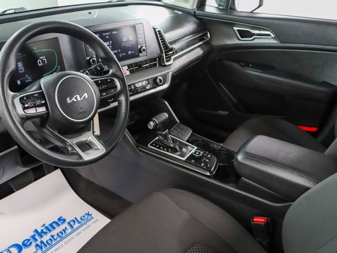 Used 2023 Kia Sportage LX image 22